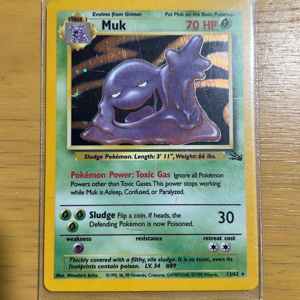 1999 Pokémon Muk 13/62 Fossil Unlimited Holo Rare